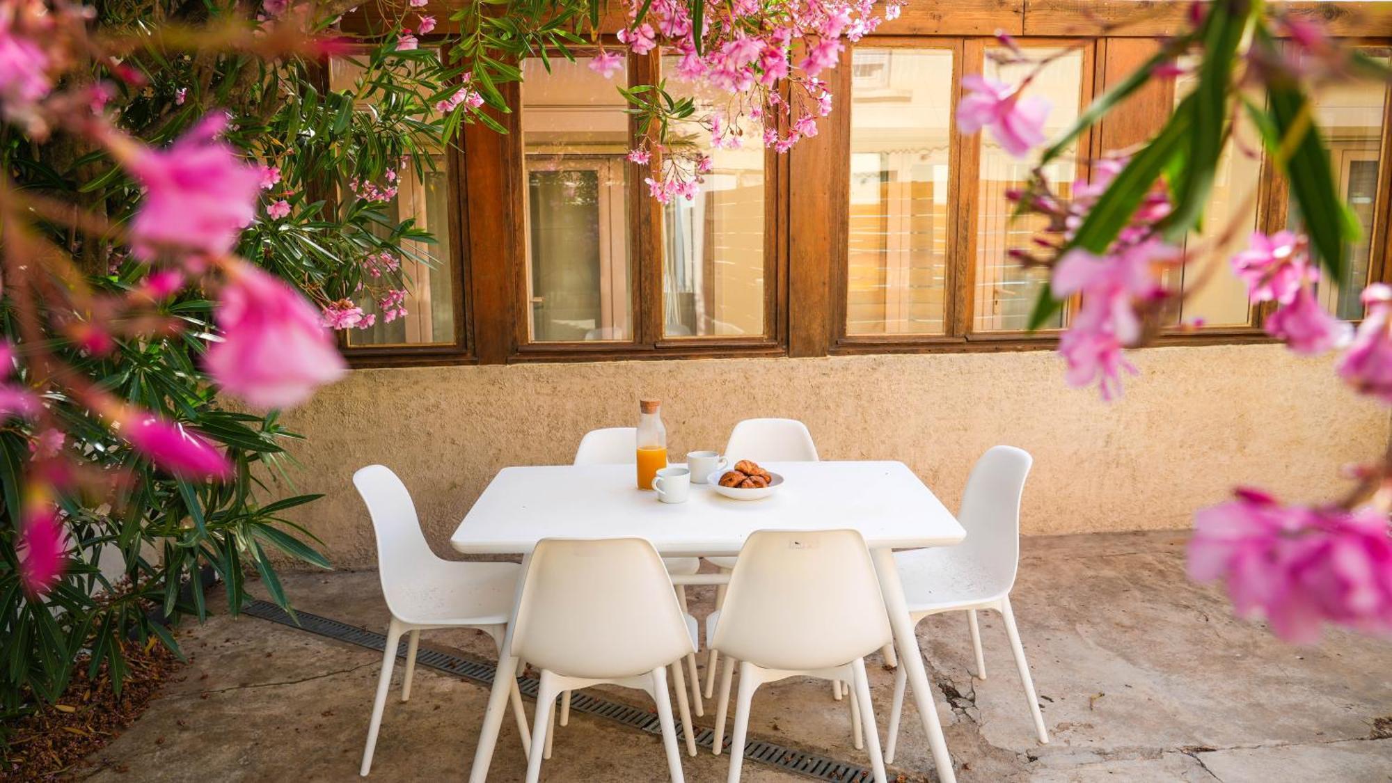 アヴィニョン New - Parking - Wifi - Jardin - Le Refuge D'Abelヴィラ エクステリア 写真